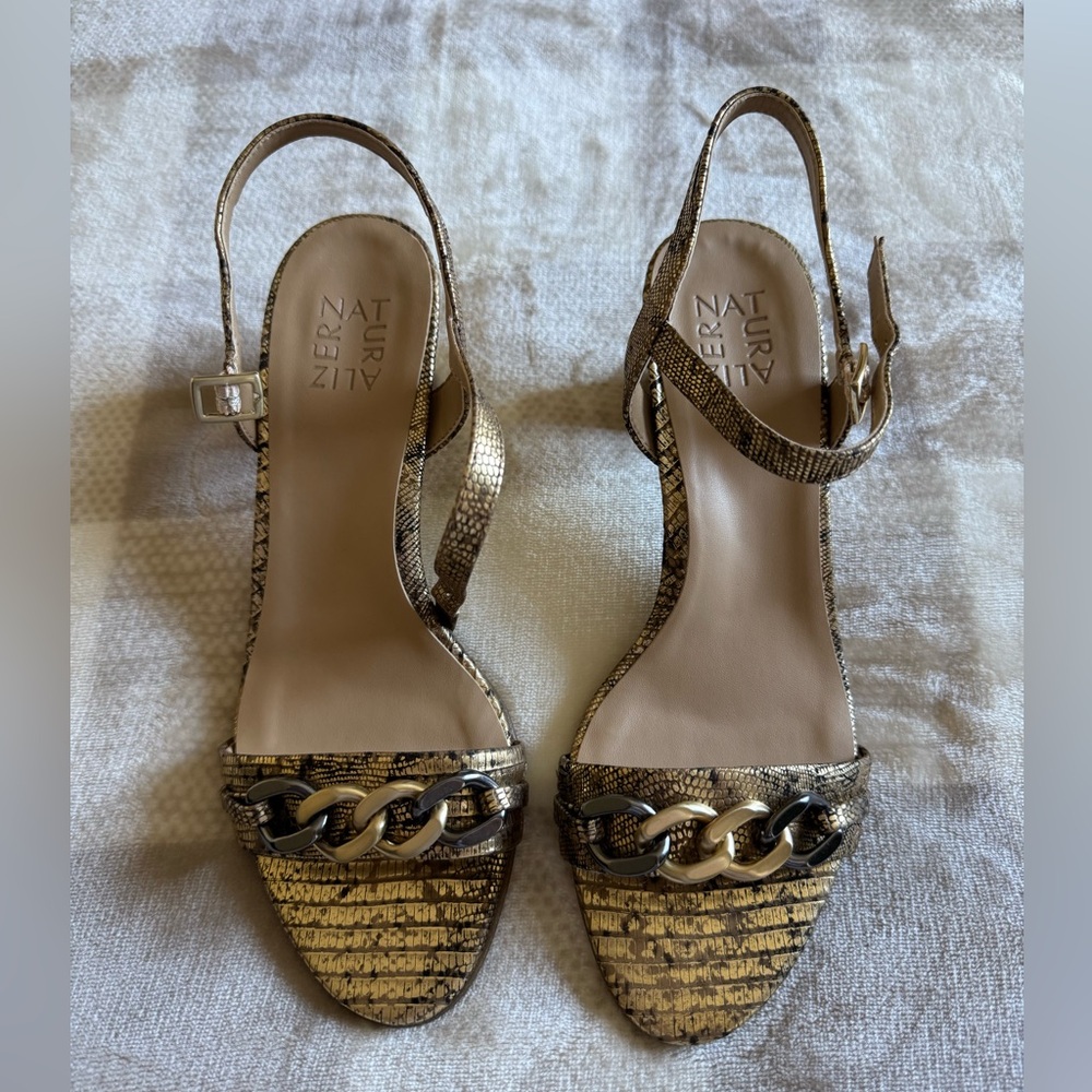 NWT Naturalizer Heels